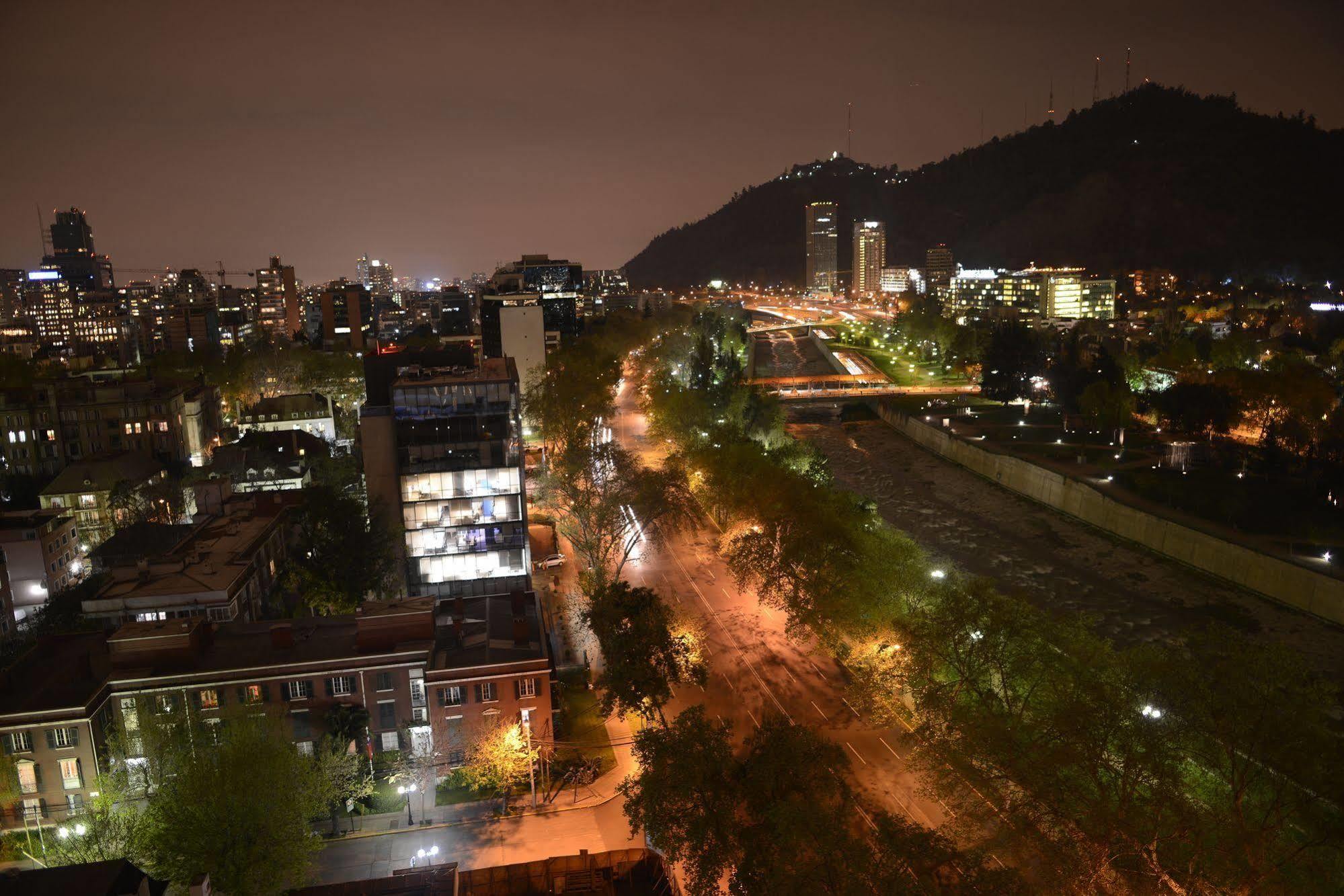 Chilean Suites And Apartment 산티아고 외부 사진